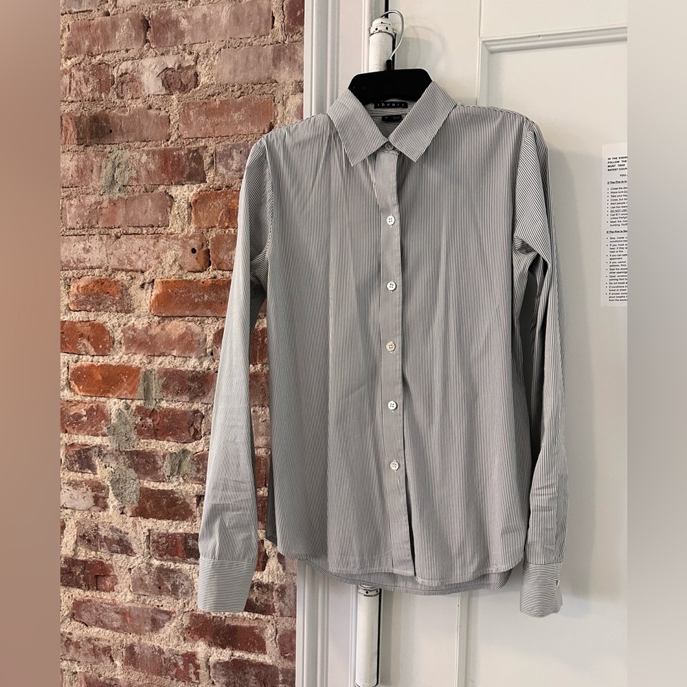 Theory Button Down Shirt Size P